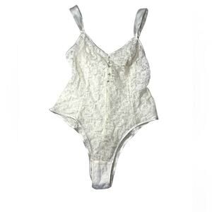 Victoria’s‎ Secert vintage gold label white lace body suite small